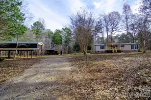 1415 Smith Woods Ln, Hickory Grove, SC 29717 - Photo 3