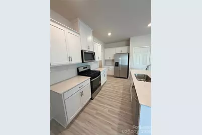 12036 Zazu Way, Charlotte, NC 28215 - Photo 9