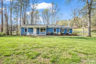 347 Crestview St, Rutherfordton, NC 28139 - Photo 3