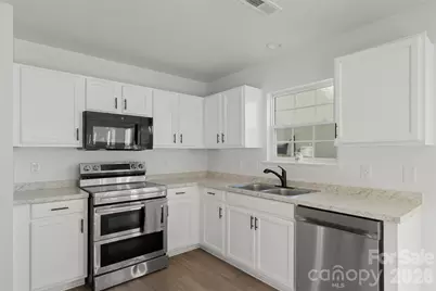 2440 Reid Oaks Drive, Charlotte, NC 28208 - Photo 5