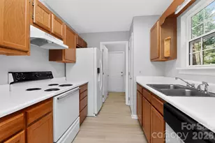 174 Overcreek Rd, Mooresville, NC 28117 - Photo 9