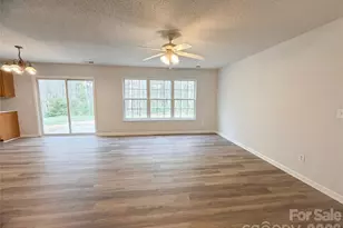 2312 Meadecroft Rd, Charlotte, NC 28214 - Photo 7