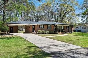 235 Cantiberry Dr, Salisbury, NC 28146 - Photo 3