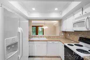 7825 Renaissance Ct, Charlotte, NC 28226 - Photo 13