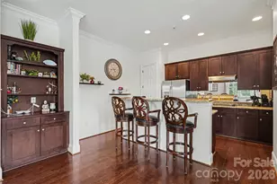 6705 Louisburg Square Ln, Charlotte, NC 28210 - Photo 9