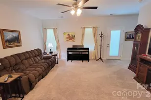 343 Ox Bow Cir, Mount Holly, NC 28120 - Photo 9