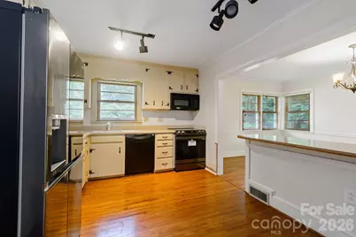 4215 Chelmsford Road, Charlotte, NC 28211 - Photo 9