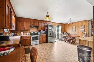 208 McGregor Rd, Gastonia, NC 28056 - Photo 9