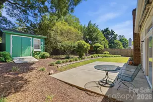 5519 Haybridge Rd, Charlotte, NC 28269 - Photo 43