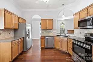 5519 Haybridge Rd, Charlotte, NC 28269 - Photo 19