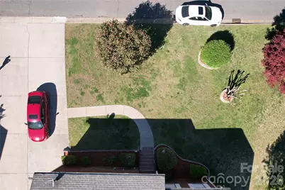 3931 Irvington Drive, Charlotte, NC 28205 - Photo 5