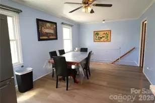 3931 Irvington Dr, Charlotte, NC 28205 - Photo 11