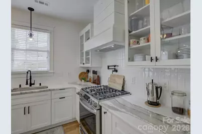 1305 Barnett Woods Crossing, Fort Mill, SC 29708 - Photo 11