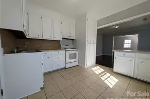 118 Brown St, Lake City, SC 29560 - Photo 5