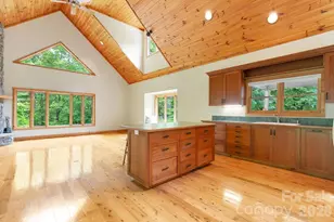 40 Walnut Rdg Cir, Brevard, NC 28712 - Photo 21