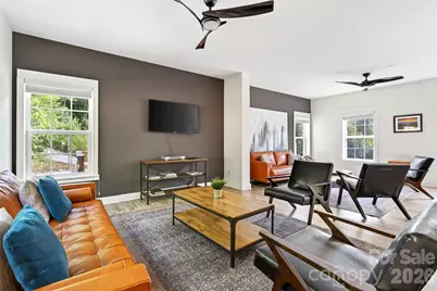 8026 Buck Creek Road, Marion, NC 28752 - Photo 9