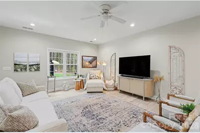 820 Sunset Pointe Drive, Salisbury, NC 28146 - Photo 5