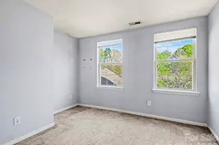 7410 Sarnia Pl, Charlotte, NC 28269 - Photo 13