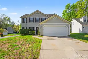 7410 Sarnia Pl, Charlotte, NC 28269 - Photo 1