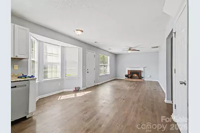 7410 Sarnia Place, Charlotte, NC 28269 - Photo 7