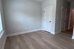 4502 W Tyvola Rd, Charlotte, NC 28208 - Photo 5