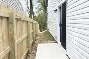 4502 W Tyvola Rd, Charlotte, NC 28208 - Photo 9