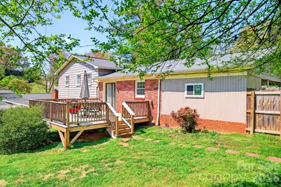 1091 16th Avenue NW, Hickory, NC 28601 - Photo 17