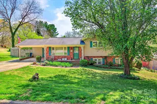 1091 16th Ave NW, Hickory, NC 28601 - Photo 3