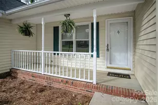 123 General Pemberton St, Stanley, NC 28164 - Photo 3