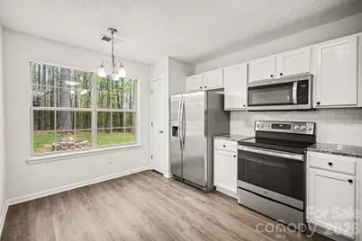 5806 Pennycross Lane, Charlotte, NC 28216 - Photo 5