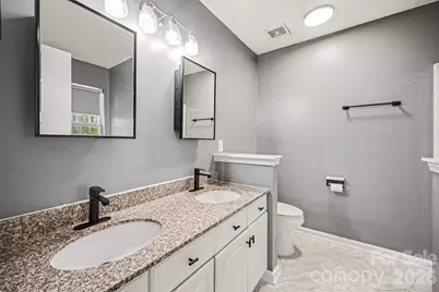 5806 Pennycross Lane, Charlotte, NC 28216 - Photo 19