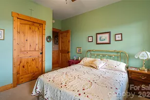 82 Red Mulberry Dr, Zirconia, NC 28790 - Photo 25