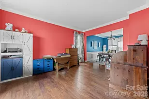 9907 Davis Lake Pkwy, Charlotte, NC 28269 - Photo 11