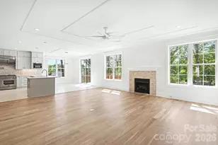 4304 Tangle Dr, Charlotte, NC 28211 - Photo 9