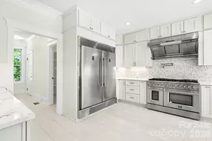 4304 Tangle Dr, Charlotte, NC 28211 - Photo 11