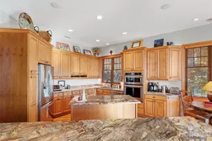 121 Spring Rock Rd, Burnsville, NC 28714 - Photo 5