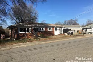 648 Boger St, Mooresville, NC 28115 - Photo 1