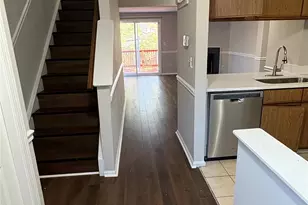 9616 Vinca Cir, Charlotte, NC 28213 - Photo 3