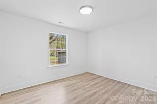 122 Morrison Flats Rd, Statesville, NC 28625 - Photo 11