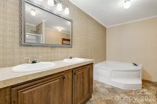 403 Youngs Gap Rd, Fletcher, NC 28732 - Photo 25