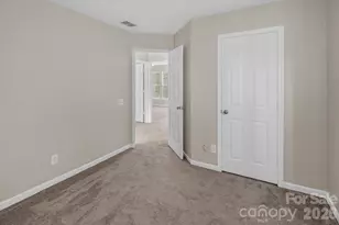 10219 Roundleaf Dr, Charlotte, NC 28213 - Photo 29