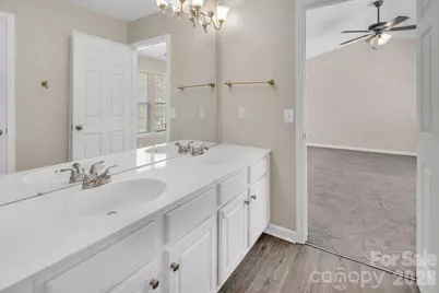 10219 Roundleaf Drive, Charlotte, NC 28213 - Photo 25