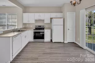 10219 Roundleaf Dr, Charlotte, NC 28213 - Photo 11