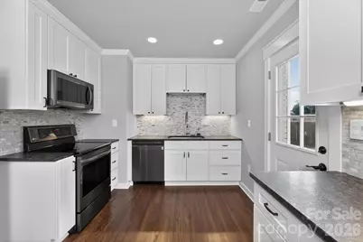 307 E Peterson Drive, Charlotte, NC 28217 - Photo 11