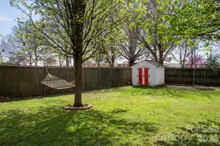307 E Peterson Dr, Charlotte, NC 28217 - Photo 23