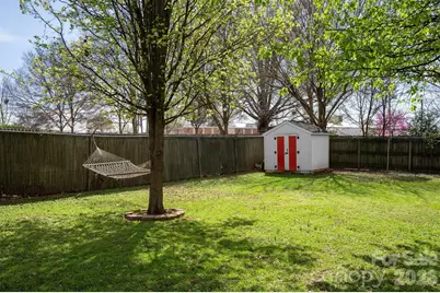 307 E Peterson Drive, Charlotte, NC 28217 - Photo 25