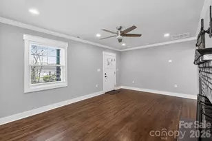 307 E Peterson Dr, Charlotte, NC 28217 - Photo 7