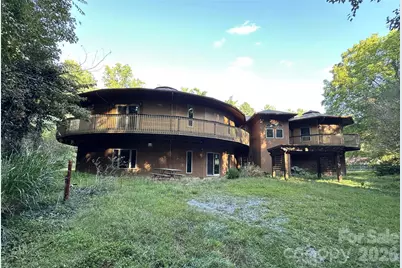 2905 Kanuga Road, Hendersonville, NC 28739 - Photo 1