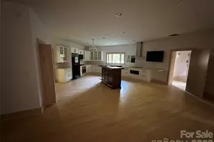 2905 Kanuga Rd, Hendersonville, NC 28739 - Photo 5