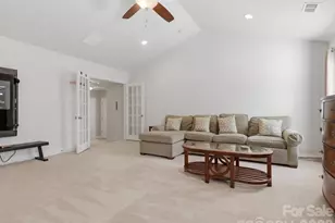 11578 Macallano Dr, Charlotte, NC 28215 - Photo 41